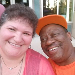 Meet your Posher, Noelle